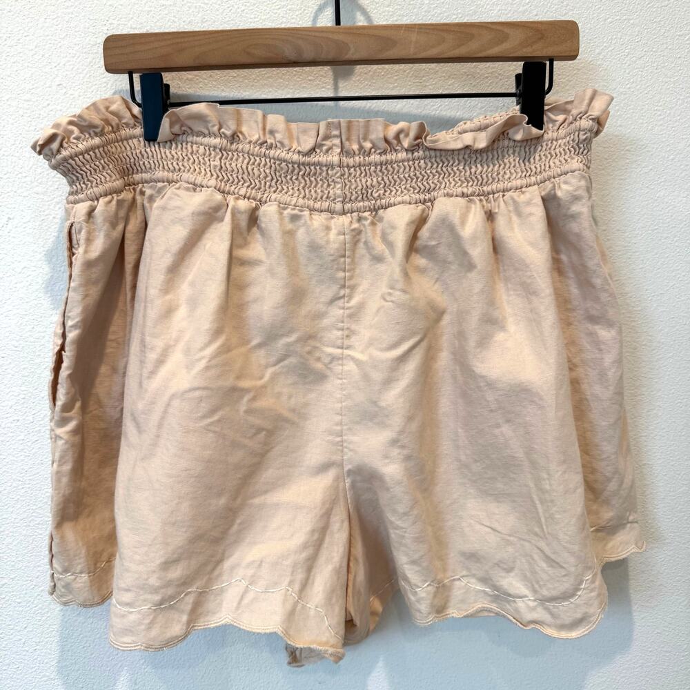 Anthropologie Linen Double Waistband Scalloped Shorts Beige, Summer, Cottagecore - Picture 4 of 10